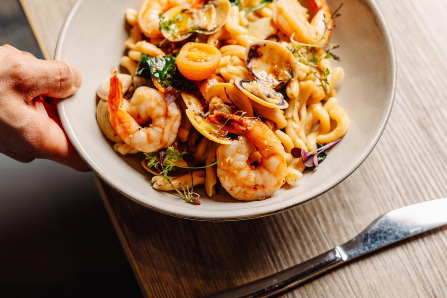 培泊维莫斯酒店 阿德莱德 外观 照片 Shrimp and pasta